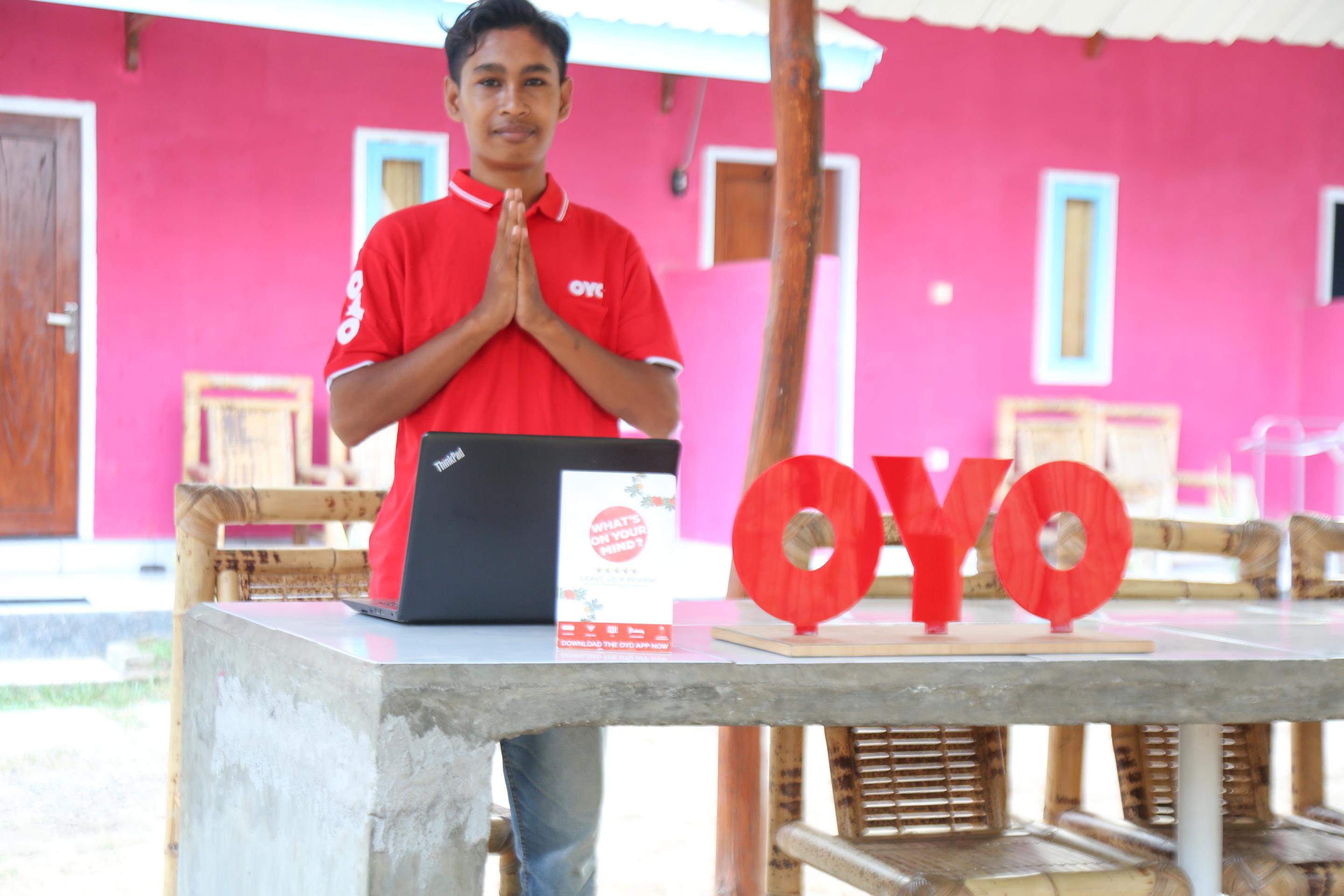 Oyo 1662 Zury Homestay Kuta  Exterior photo