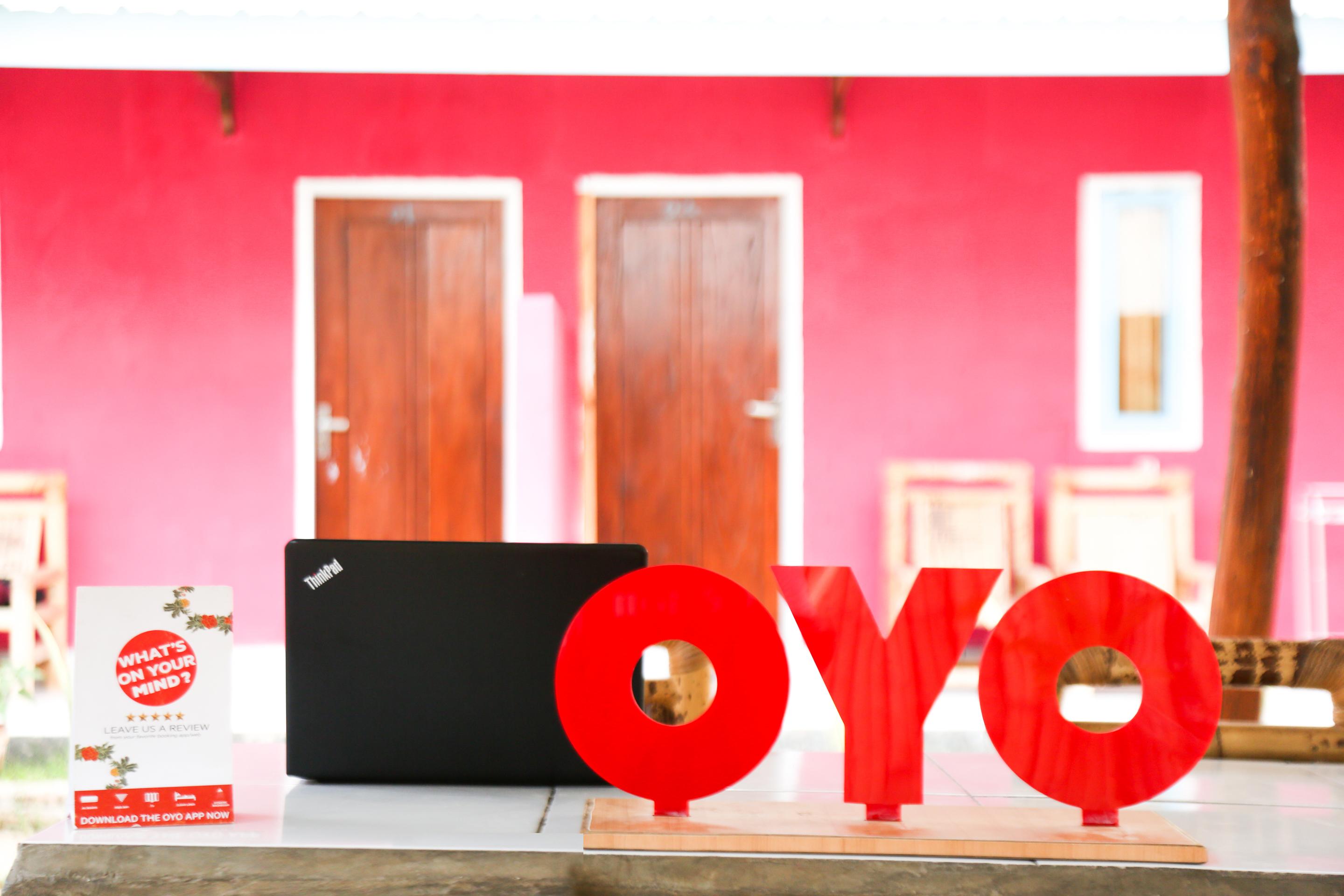 Oyo 1662 Zury Homestay Kuta  Exterior photo