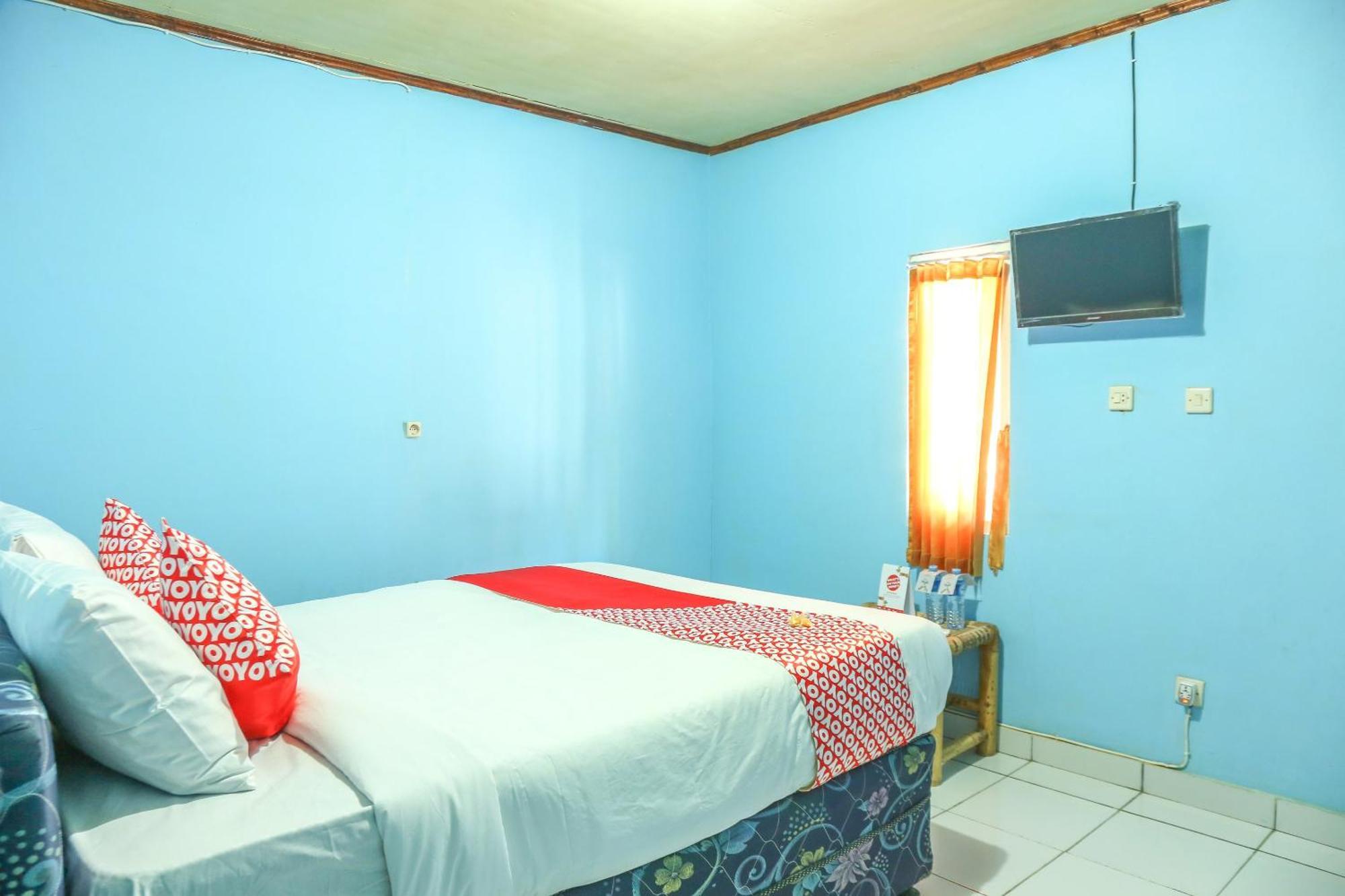 Oyo 1662 Zury Homestay Kuta  Exterior photo